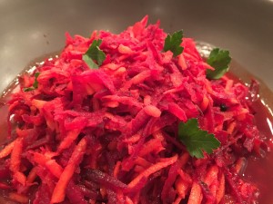 Salata od svježe cikle i mrkve